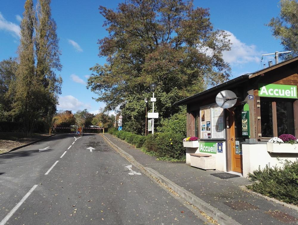 Camping De Bourges Ngoại thất bức ảnh